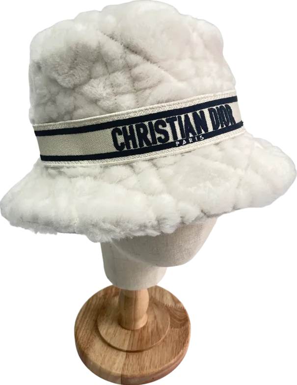 Christian Dior Cream Shearling D-bobby Cannage Small Brim Bucket Hat 58cm