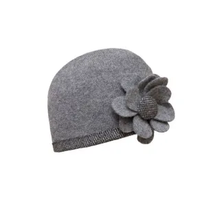 Irish - Floral Beanie - Grey