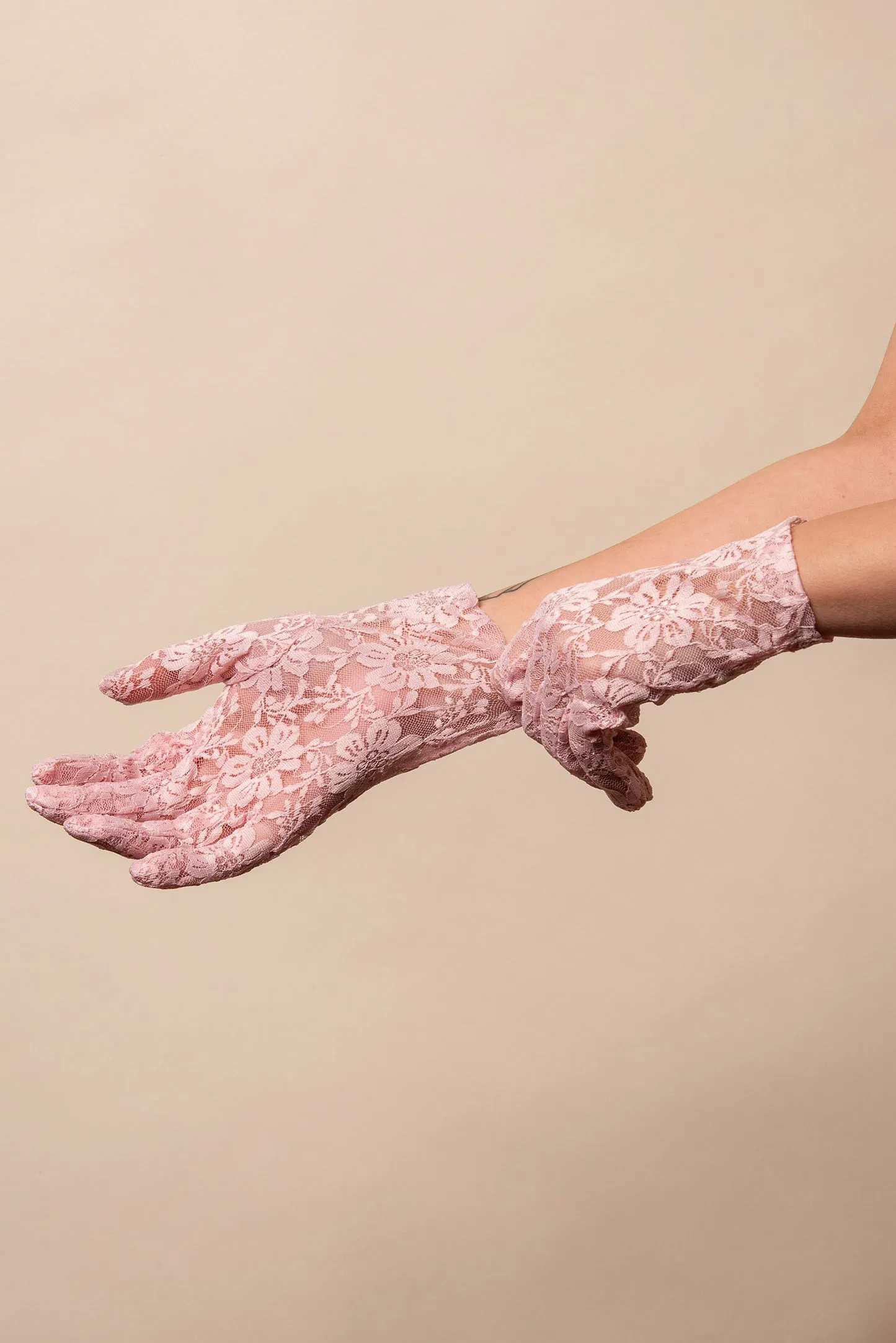 Katherine Wrist Length Laced Gloves - Pink