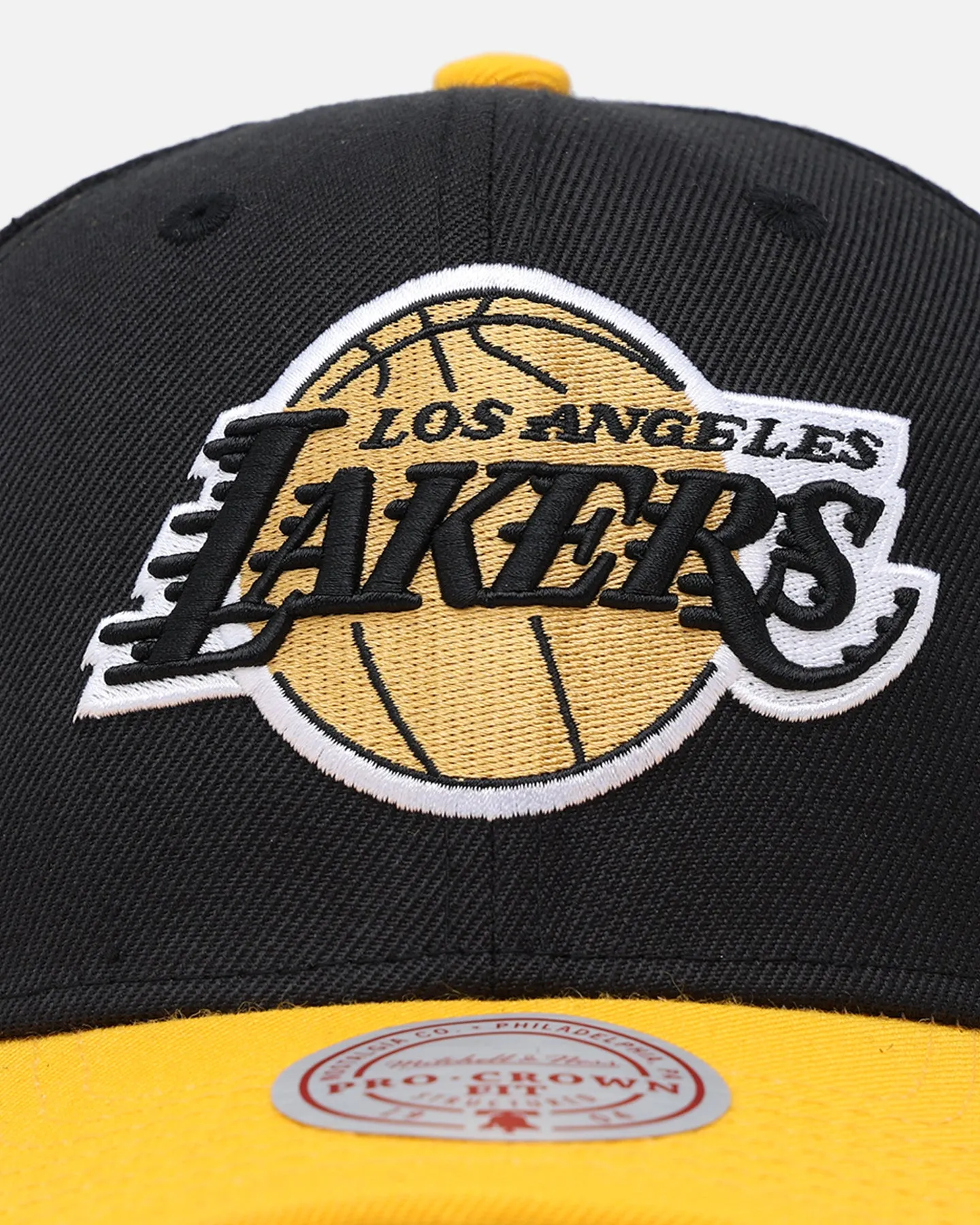 Mitchell & Ness Los Angeles Lakers Enter The Dragon Pro Crown Snapback Black/Ochre