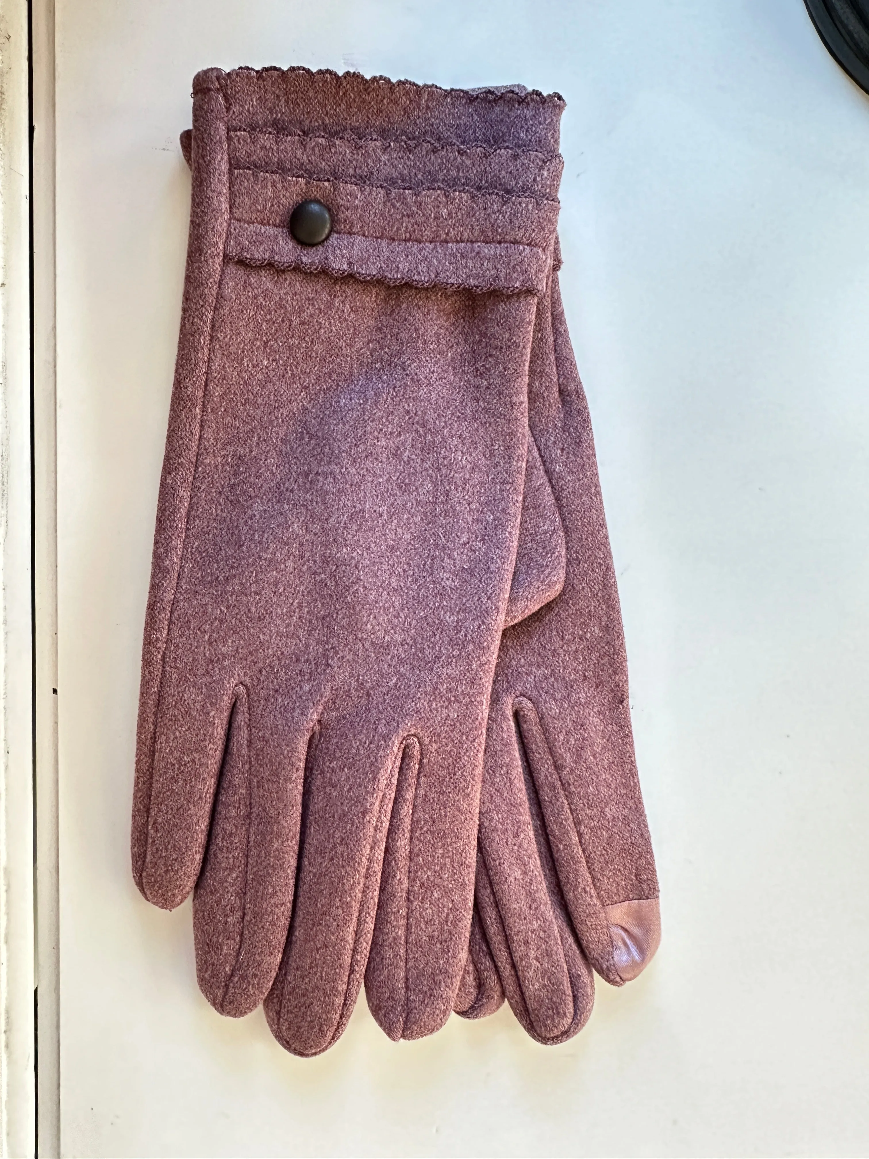 Moni Beautiful Texting Gloves with Botton Accents