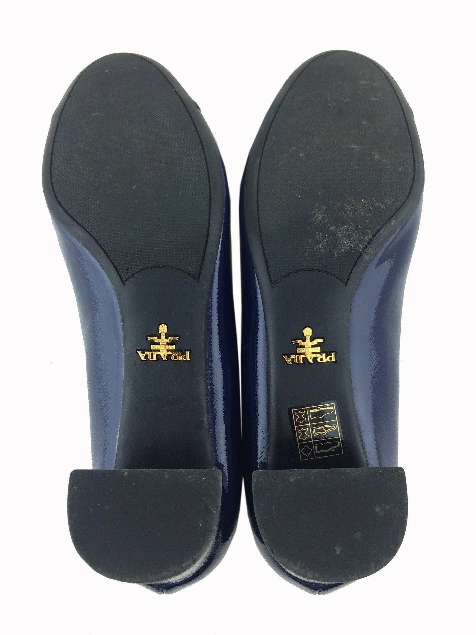 Prada Vernice Saffiano Cap Toe Pumps Size 9 | IT39